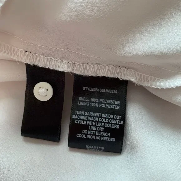 Sanctuary Womens Medium Top Beige Swiss Dot Smocked‎ Cold Shoulder Blouse Ruffle - Picture 6 of 6